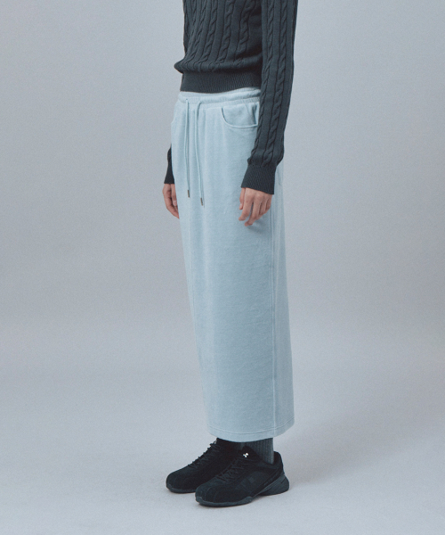 Rest&Recreation(レストアンドレクリエーション)の「VELVET MAXI SKIRT - SKY BLUE(スカート・レディース・その他・ONE)」の4枚目の写真