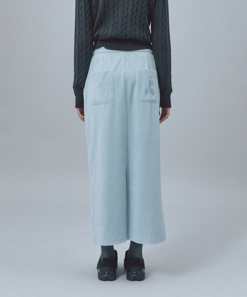 Rest&Recreation(レストアンドレクリエーション)の「VELVET MAXI SKIRT - SKY BLUE(スカート・レディース・その他・ONE)」の3枚目の写真