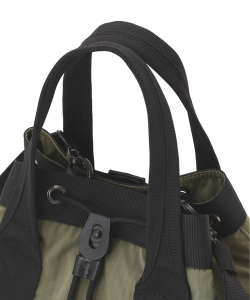 AVIREX（アヴィレックス）の「《直営店限定》RIPSTOP MINI SHOULDER BAG/リップストップ ミニショルダーバッグ（ショルダーバッグ・レディース・カモフラージュ/ブラック/セージグリーン・F）」の12枚目の写真