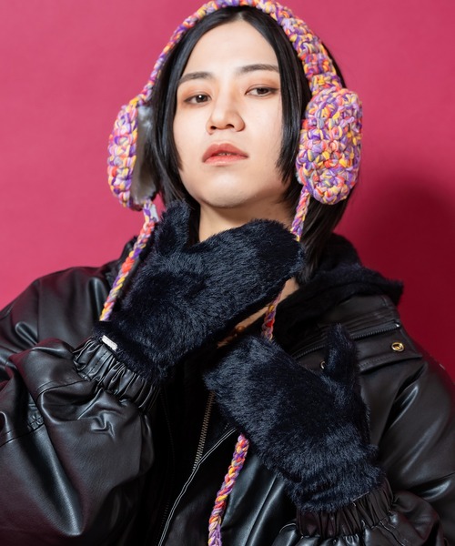 an meets zakka(アンミツザッカ)の「an meets zakka シャギーファーニットミトングローブ(手袋・レディース・グレー/ベージュ/ラベンダー/イエロー/ホワイト/グリーン/ライトグリーン/ピンク/レッド/ブラック/ライトブルー/ライトピンク・ONESIZE)」の3枚目の写真