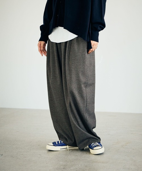 studio CLIP（スタディオクリップ）の「ツイードライクバレルパンツ[プチ・プラスサイズあり]（その他パンツ・レディース・ブラウン/その他1/その他2/ブラック・PF/ﾌﾘｰ(L)/LARGE/MEDIUM）」の18枚目の写真