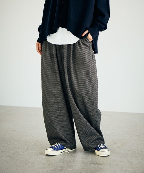 studio CLIP（スタディオクリップ）の「ツイードライクバレルパンツ[プチ・プラスサイズあり]（その他パンツ・レディース・ブラウン/その他1/その他2/ブラック・PF/ﾌﾘｰ(L)/LARGE/MEDIUM）」の19枚目の写真