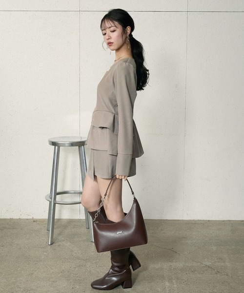 Elishe(エリシェ)の「アシメワンハンドルバッグ(ハンドバッグ・レディース・ブラック/ホワイト/ブラウン・FREE)」の14枚目の写真