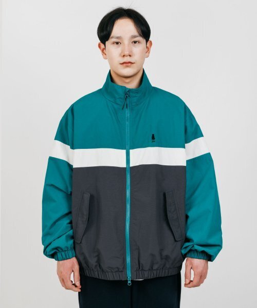 YALE(イェール)の「ナイロン トラック ブルゾン グリーン(ブルゾン・レディース・その他・MEDIUM/LARGE/SMALL)」の11枚目の写真