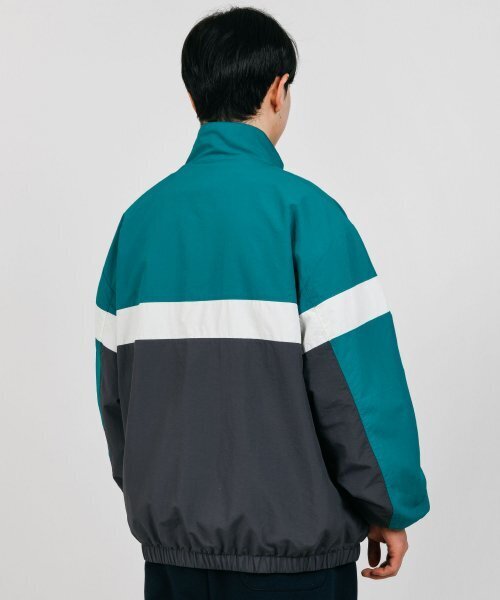 YALE(イェール)の「ナイロン トラック ブルゾン グリーン(ブルゾン・レディース・その他・MEDIUM/LARGE/SMALL)」の4枚目の写真