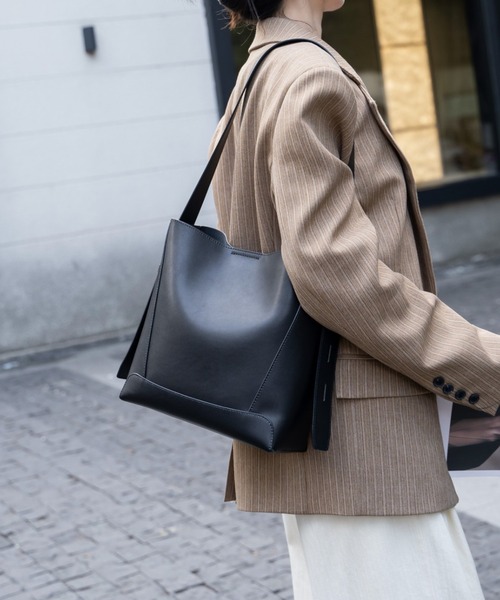 セール】フェイクレザースクエアショルダーバッグ（ショルダーバッグ