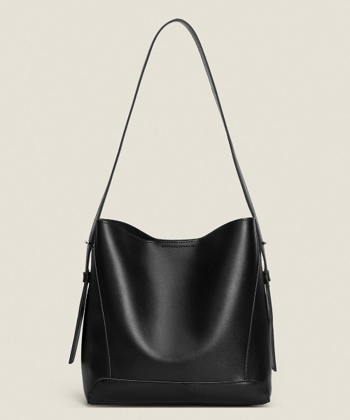 yuue' ( wear )(ユーイ)の「フェイクレザースクエアショルダーバッグ(ショルダーバッグ・レディース・ブラック/ブラウン/キャメル・FREE)」の14枚目の写真