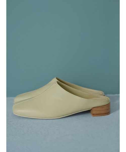 Ungrid（アングリッド）の「スクエアトゥヒールサンダル（サンダル・レディース・ブラック/イエロー・L/M/S）」の9枚目の写真