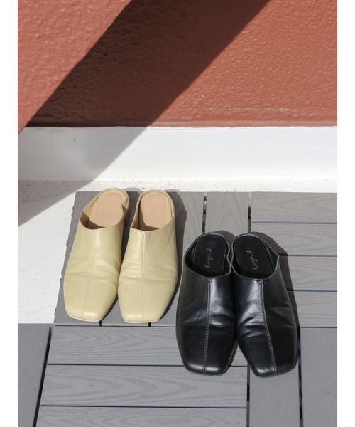 Ungrid（アングリッド）の「スクエアトゥヒールサンダル（サンダル・レディース・ブラック/イエロー・L/M/S）」の19枚目の写真