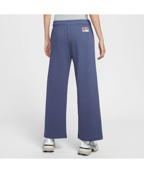 NIKE(ナイキ)の「NIKE ナイキ ナイキ ウィメンズ NSW クラブ フリース パンツ ワイド GC(スウェットパンツ・レディース・ネイビー・S/M/L)」の2枚目の写真