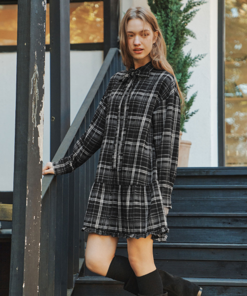 ZEROSTREET（ゼロストリート）の「[2カラー] チェックシャツワンピース（ワンピース・レディース・ブルー/ブラック・SMALL/MEDIUM）」の4枚目の写真