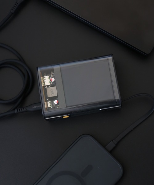 C520(シーゴーニーゼロ)の「〈C520/シーゴーニーゼロ〉 準固体モバイルバッテリー 20,000mAh(スマホグッズ・メンズ・ブラック・ONE SIZE)」の5枚目の写真