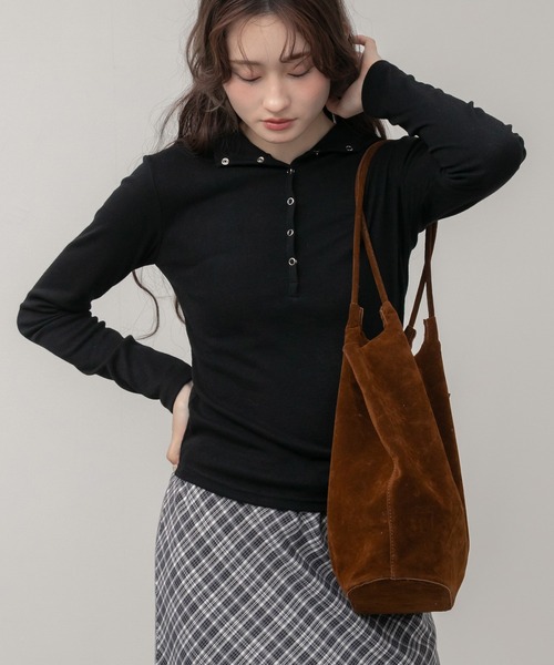 HEILIS(ヘイリス)の「スエードバケットトートバッグ / バケツ型 フェイクスウェード 春服 秋服 冬服 夏服 合成皮革 トート A5 ブラウン ブラック 鞄 通勤 通学 韓国 カジュアル ノームコア シンプル 無地 肩掛け(トートバッグ・レディース・ブラック/ブラウン・FREE)」の7枚目の写真