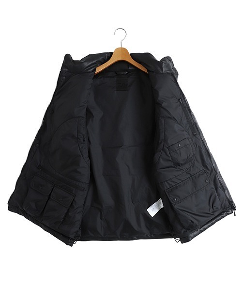 DAIWA PIER39（ダイワピア39）の「DAIWA PIER39 / ダイワ ピアサーティナイン：TECH 2WAY SYNTHETIC SKIN DOWN JACKET：BW-41025W[PIE]（ダウンジャケット/コート・メンズ・ブラック・S/M/L/XL）」の12枚目の写真