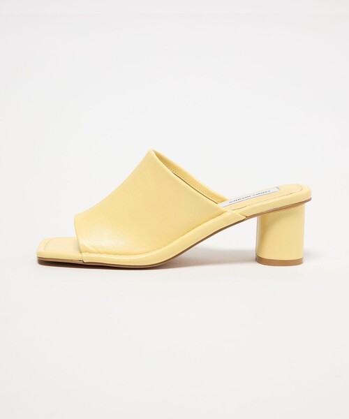 EMMEL REFINES(エメルリファインズ)の「<EMMEL REFINES>EM スクエアトゥ フィット ミュール(サンダル・レディース・クリーム/ダークブラウン/ブラック・L/M/S)」の1枚目の写真