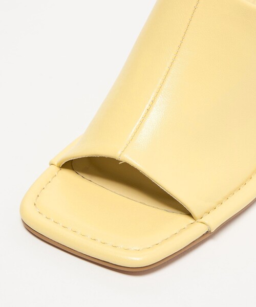 EMMEL REFINES(エメルリファインズ)の「<EMMEL REFINES>EM スクエアトゥ フィット ミュール(サンダル・レディース・クリーム/ダークブラウン/ブラック・L/M/S)」の19枚目の写真