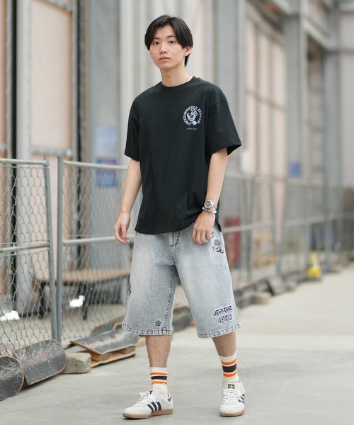 SANTA CRUZ(サンタクルーズ)の「SANTA CRUZ/サンタクルーズ メンズ 半袖 Tシャツ SPEEDWHEELS タトゥーHAND SS T ムラサキ限定 502262402(Tシャツ/カットソー・メンズ・ブラック/ホワイト/ベージュ・XL/L/M)」の11枚目の写真
