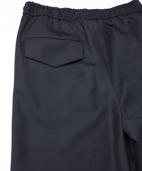 CULLNI(クルニ)の「Dry Gabardine Drawstring Wide Pants(スラックス・メンズ・ネイビー/チャコール/カーキ/ブラック・2/1/0)」の22枚目の写真