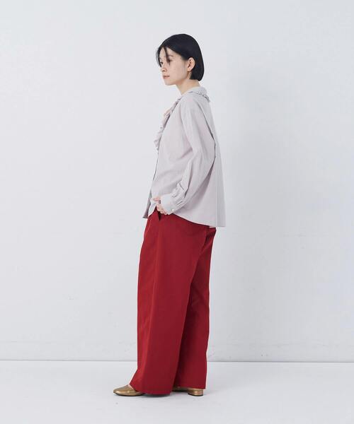 conges payes ADIEU TRISTESSE（コンジェ ペイエ アデュートリステス）の「【2月お気に入り登録ブランド内5位】60/ローンフリルシャツ（シャツ/ブラウス・レディース・グレイッシュベージュ/オフホワイト/ブルー・38）」の13枚目の写真