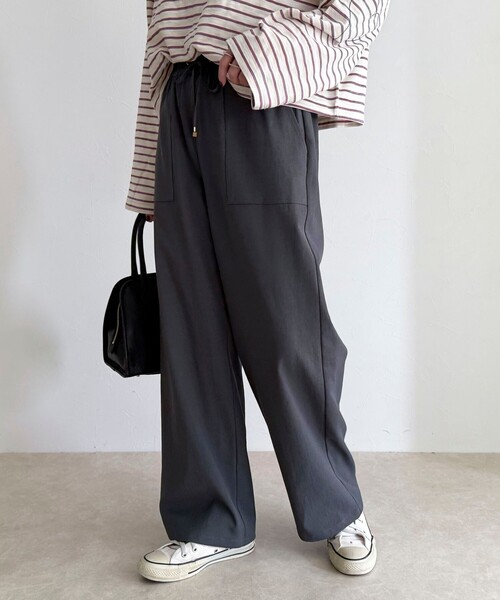 fredy emue(フレディエミュ)の「【接触冷感×UVカット/マルチ機能】ドライオックスセミワイドイージーパンツ(その他パンツ・レディース・チャコールグレー/オフホワイト/ブラック/カーキ・34/36/38)」の11枚目の写真