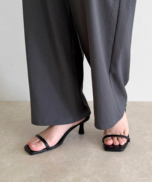 fredy emue(フレディエミュ)の「【接触冷感×UVカット/マルチ機能】ドライオックスセミワイドイージーパンツ(その他パンツ・レディース・チャコールグレー/オフホワイト/ブラック/カーキ・34/36/38)」の18枚目の写真