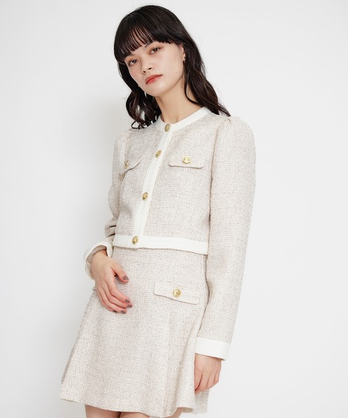 REDYAZEL（レディアゼル）の「【セットアップ可能】スプリングツイードノーカラージャケット（ノーカラージャケット・レディース・ブルー/ピンク/ベージュ・SMALL/MEDIUM）」の2枚目の写真