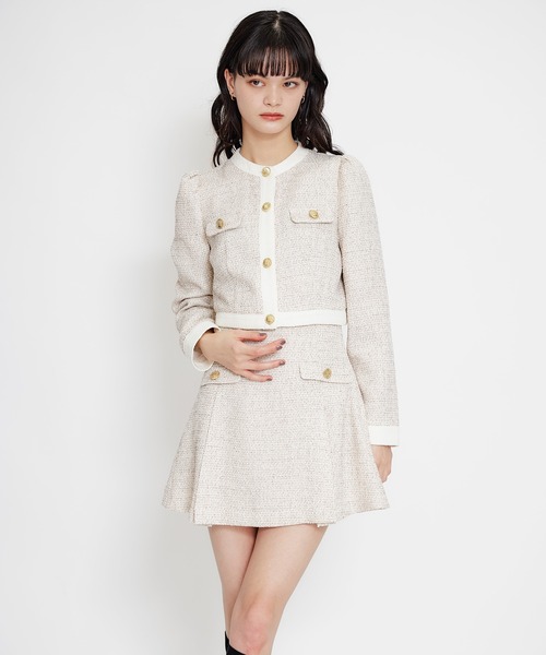 REDYAZEL（レディアゼル）の「【セットアップ可能】スプリングツイードノーカラージャケット（ノーカラージャケット・レディース・ブルー/ピンク/ベージュ・SMALL/MEDIUM）」の4枚目の写真