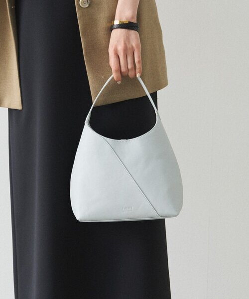 russet（ラシット）の「スムースレザー2WAYミニトートバッグ（トートバッグ・レディース・アイボリー/ブラック/ブルー系その他・FREE）」の3枚目の写真