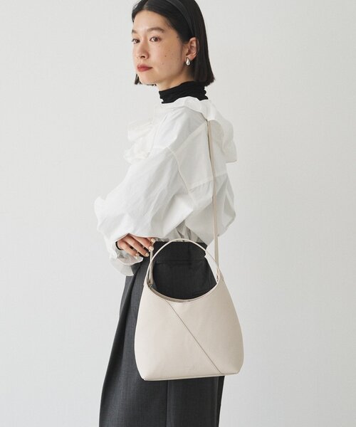 russet（ラシット）の「スムースレザー2WAYミニトートバッグ（トートバッグ・レディース・アイボリー/ブラック/ブルー系その他・FREE）」の18枚目の写真