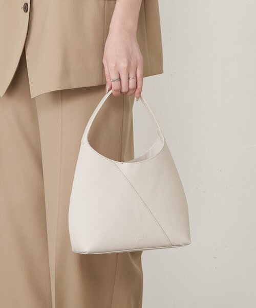 russet（ラシット）の「スムースレザー2WAYミニトートバッグ（トートバッグ・レディース・アイボリー/ブラック/ブルー系その他・FREE）」の21枚目の写真