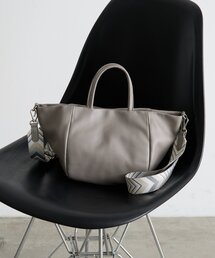 Jena espace merveilleux | ベルトショルダー本革バッグ(トートバッグ)