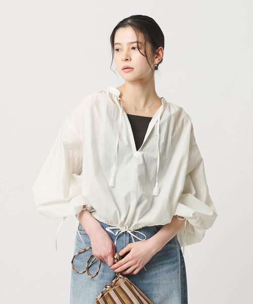 BEAUTY&YOUTH UNITED ARROWS(ビューティーアンドユースユナイテッドアローズ)の「コットンナイロン ボリューム スキッパー ブラウス(シャツ/ブラウス・レディース・オフホワイト/ライトブルー/ダークグレー・FREE)」の2枚目の写真