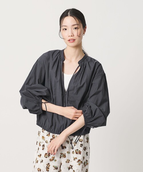 BEAUTY&YOUTH UNITED ARROWS(ビューティーアンドユースユナイテッドアローズ)の「コットンナイロン ボリューム スキッパー ブラウス(シャツ/ブラウス・レディース・オフホワイト/ライトブルー/ダークグレー・FREE)」の3枚目の写真