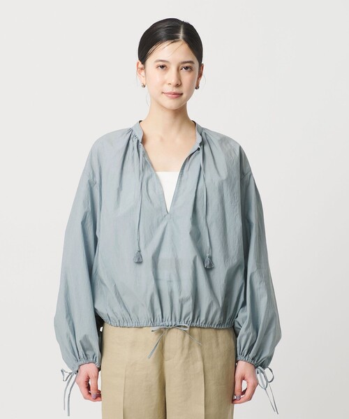 BEAUTY&YOUTH UNITED ARROWS(ビューティーアンドユースユナイテッドアローズ)の「コットンナイロン ボリューム スキッパー ブラウス(シャツ/ブラウス・レディース・オフホワイト/ライトブルー/ダークグレー・FREE)」の6枚目の写真