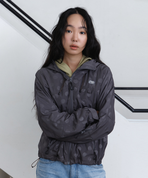 PARAKEET(パラキート)の「ドットアークジップアップウィンドジャケット(ダークブラウン)(ナイロンジャケット・レディース・ダークブラウン・FREE)」の1枚目の写真