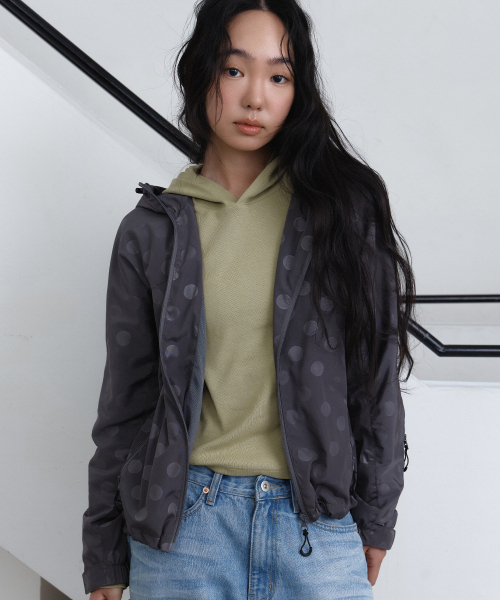 PARAKEET(パラキート)の「ドットアークジップアップウィンドジャケット(ダークブラウン)(ナイロンジャケット・レディース・ダークブラウン・FREE)」の2枚目の写真