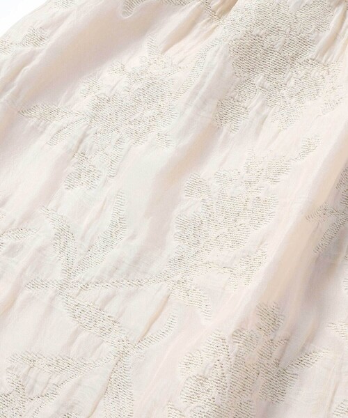 Tartine et Chocolat（タルティーヌエショコラ）の「【日本製】ゴールドラメジャガード シャインフラワーワンピース(100~130cm)（ワンピース・キッズ・ベージュ系その他・120cm/130cm）」の11枚目の写真