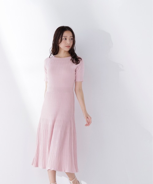 NATURAL BEAUTY BASIC（ナチュラルビューティーベーシック）の「◇アイレットフレアニットワンピース（ワンピース・レディース・ラベンダー/ピンク/ネイビー・FREE）」の4枚目の写真