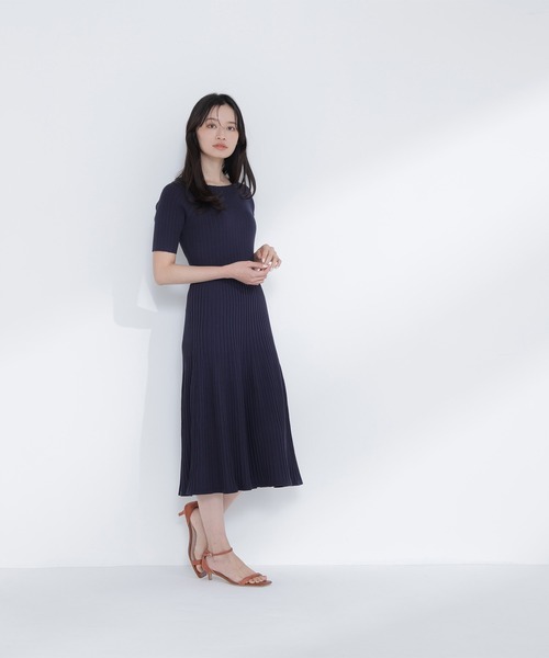 NATURAL BEAUTY BASIC（ナチュラルビューティーベーシック）の「◇アイレットフレアニットワンピース（ワンピース・レディース・ラベンダー/ピンク/ネイビー・FREE）」の7枚目の写真