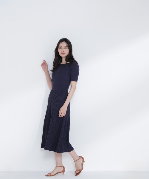 NATURAL BEAUTY BASIC（ナチュラルビューティーベーシック）の「◇アイレットフレアニットワンピース（ワンピース・レディース・ラベンダー/ピンク/ネイビー・FREE）」の12枚目の写真