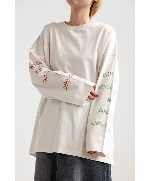 HEART MARKET(ハートマーケット)の「袖ロゴ刺繍プルオーバー(Tシャツ/カットソー・レディース・ブルー/ナチュラル/ホワイト/ネイビー・FREE)」の2枚目の写真