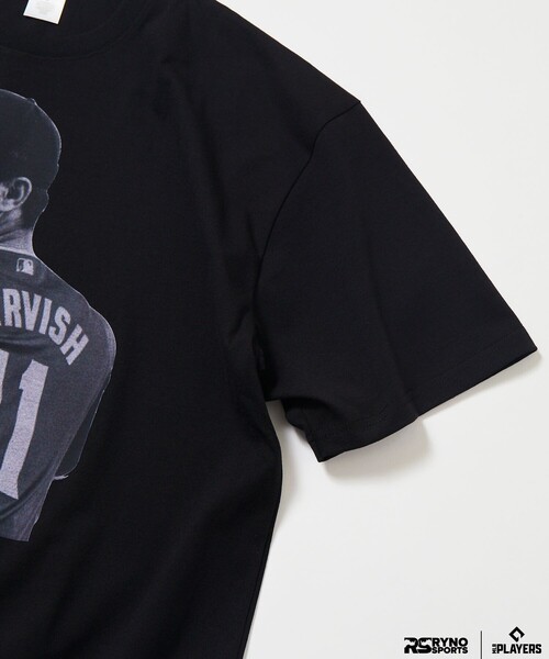 FREAK'S STORE（フリークスストア）の「MLB PLAYERS× RYNO SPORTS ×FREAK’S STORE 別注 【DARVISH】CLOSE UP PHOTO TEE（Tシャツ/カットソー・メンズ・ブラック/ホワイト・MEDIUM/LARGE/ONE SIZE/SMALL）」の5枚目の写真
