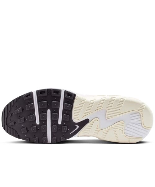 NIKE（ナイキ）の「ナイキ エア マックス エクシー ウィメンズシューズ / Nike Air Max Excee Women's Shoes CD5432-153 Chalk（スニーカー・レディース・ホワイト系その他2・23/22.5/22/24.5/24/23.5/26/25.5/25）」の2枚目の写真