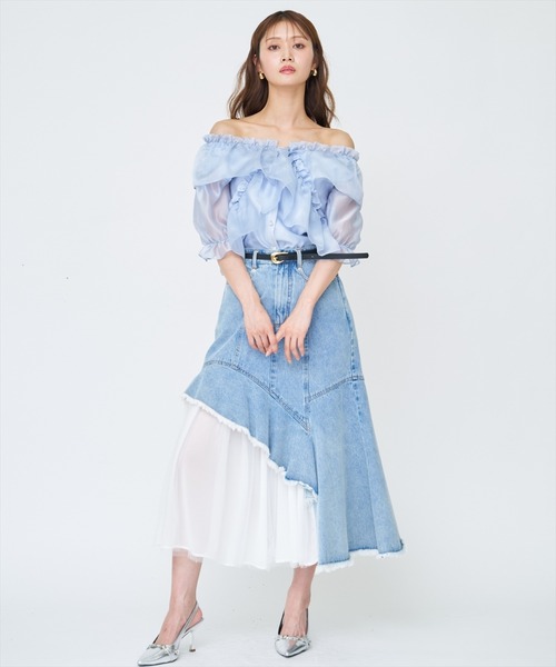 AND COUTURE(アンドクチュール)の「チュール切替デニムスカート(デニムスカート・レディース・ブルー/オフホワイト・SMALL/MEDIUM)」の11枚目の写真