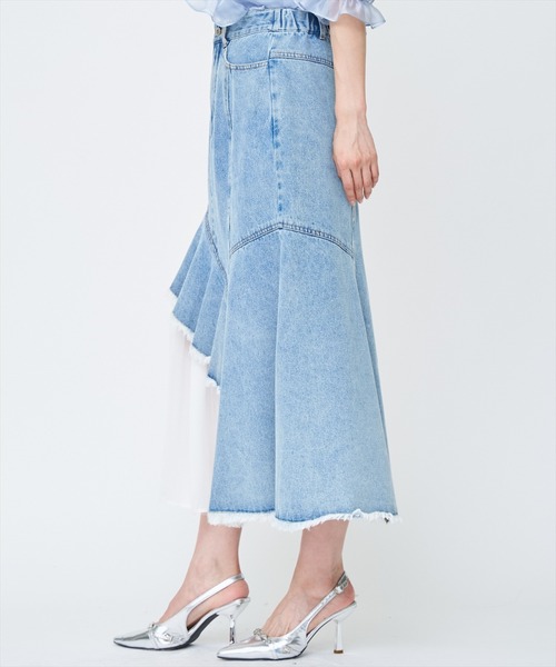 AND COUTURE(アンドクチュール)の「チュール切替デニムスカート(デニムスカート・レディース・ブルー/オフホワイト・SMALL/MEDIUM)」の16枚目の写真