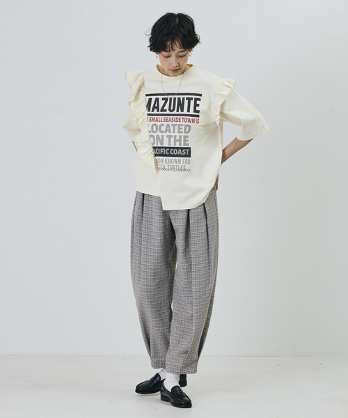 Freada(フリーダ)の「Freada/フリーダ フリルリメイク風プリントTEE(Tシャツ/カットソー・レディース・オフホワイト/レッド・ONE SIZE)」の7枚目の写真