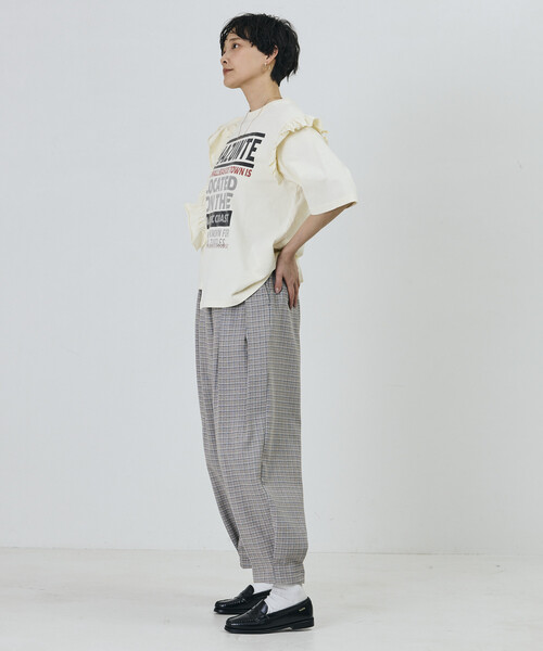 Freada(フリーダ)の「Freada/フリーダ フリルリメイク風プリントTEE(Tシャツ/カットソー・レディース・オフホワイト/レッド・ONE SIZE)」の8枚目の写真