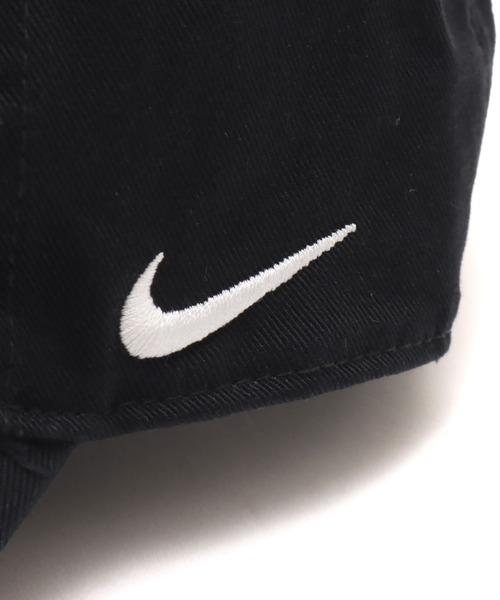 NIKE(ナイキ)の「NIKE CLUB UNSTRUCTURED ORGANIC COTTON CAP / ナイキ クラブ アンストラクチャード オーガニックコットン キャップ【SP】(キャップ・メンズ・ブラック・M/L)」の4枚目の写真