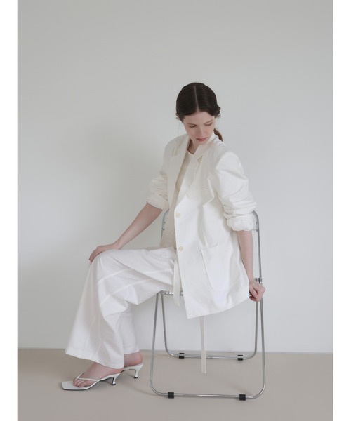 NOWNS(ナウンス)の「Claire | Single jacket(ノーカラージャケット・レディース・アイボリー/ブラック・FREE)」の13枚目の写真