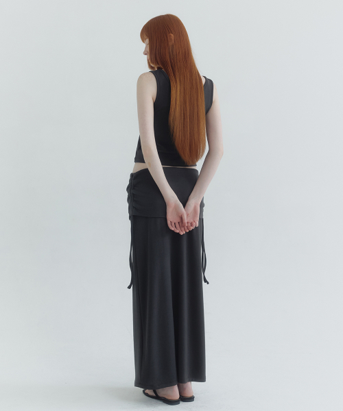 MICANE（ミケーネ）の「メナスリーブレスフォールドスカートセットアップ（スカート・レディース・ブラック/チャコール・SMALL/MEDIUM/LARGE/X-LARGE）」の14枚目の写真
